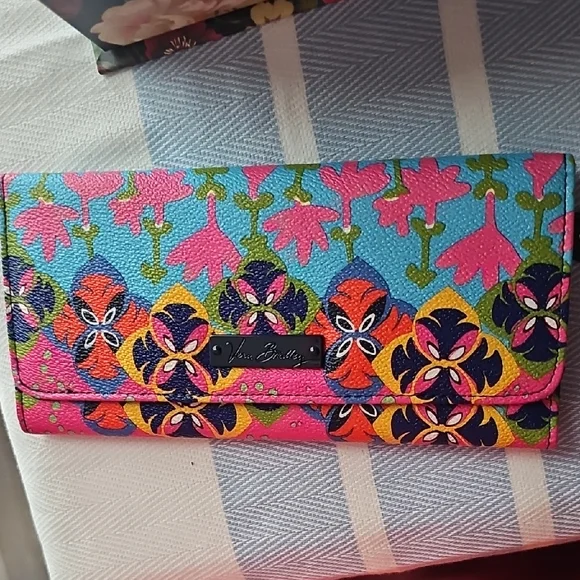 Vera Bradley Pink and Blue Floral Wallet - Picture 1 of 5